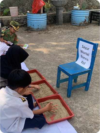 Aktivitas outdoor KB Al-Husna